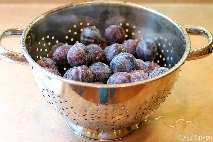 How to Dry Prunes