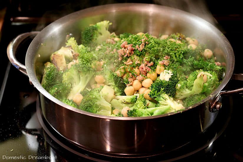 Broccoli in pan
