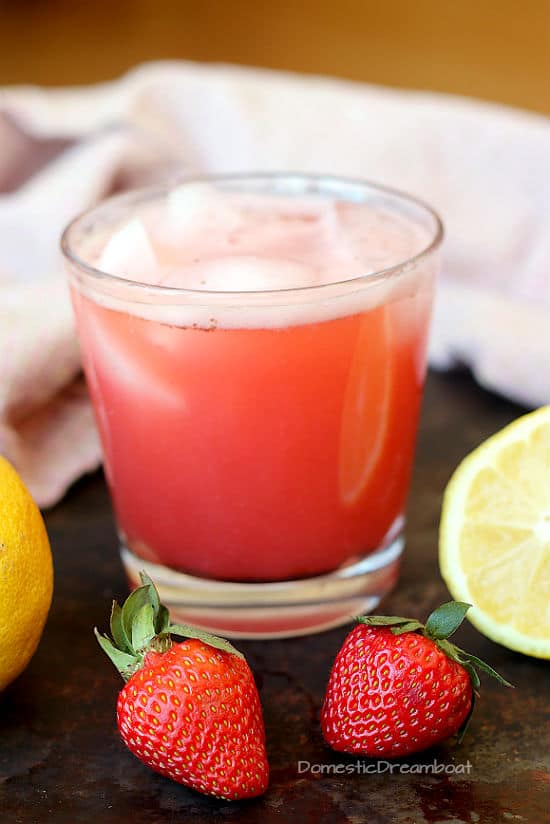 Strawberry Lemonade - Lightly sweetened and perfectly refreshing