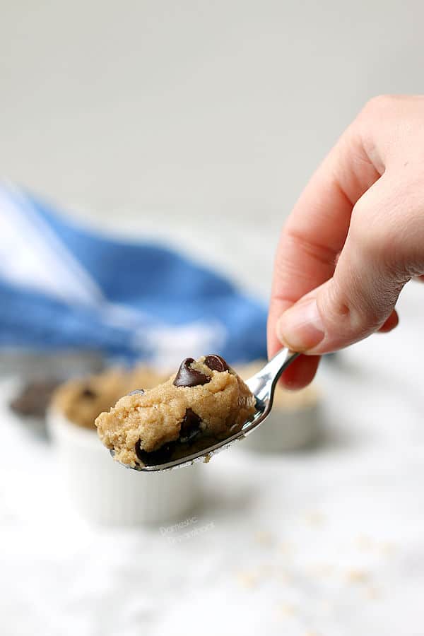 Small Batch Edible Cookie Dough - Domestic Dreamboat #glutenfree #cookiedough #chocolatechip